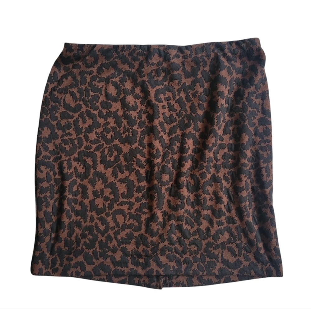 Ellen Tracy Leopard Skirt